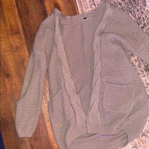 Adorable grey cardigan!!